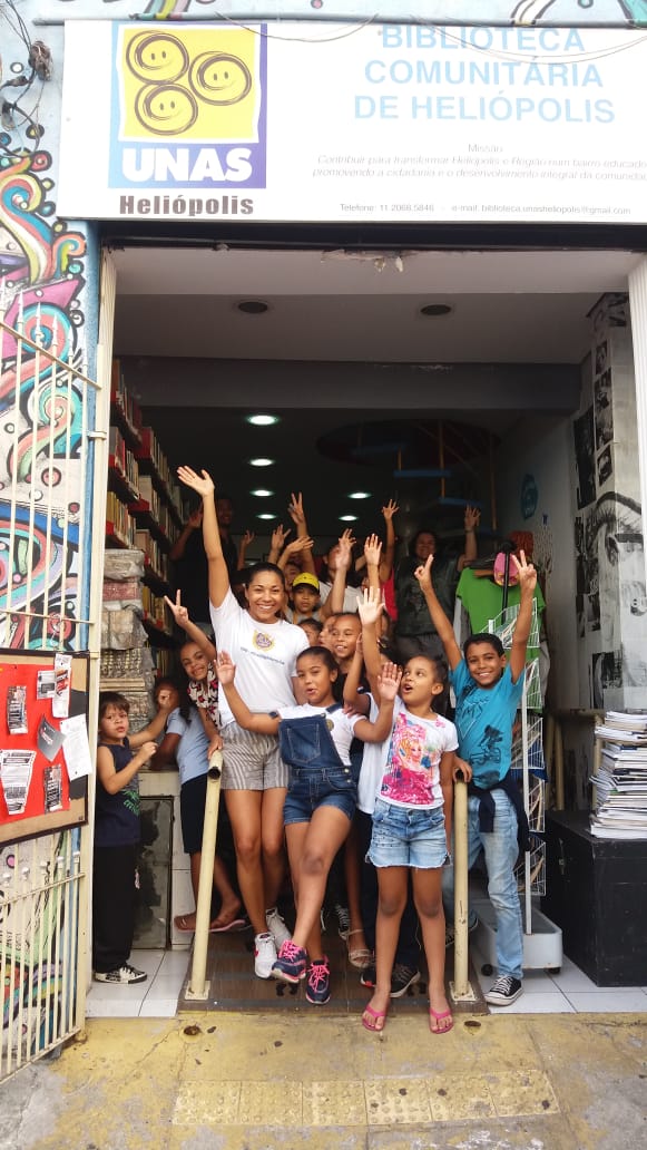 Entré till biblioteket