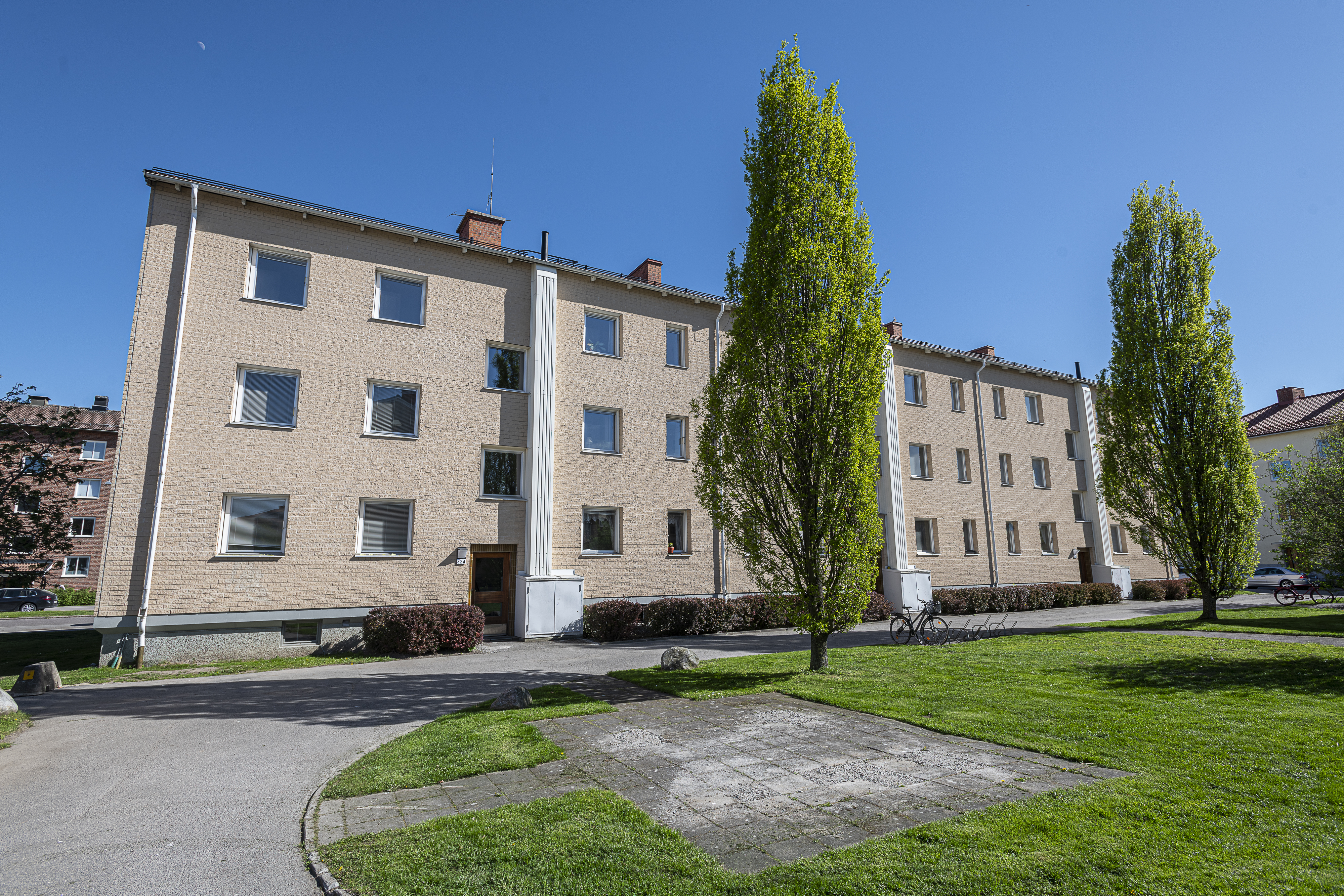 Albrektsvägen 32, Wadströmsgatan 9