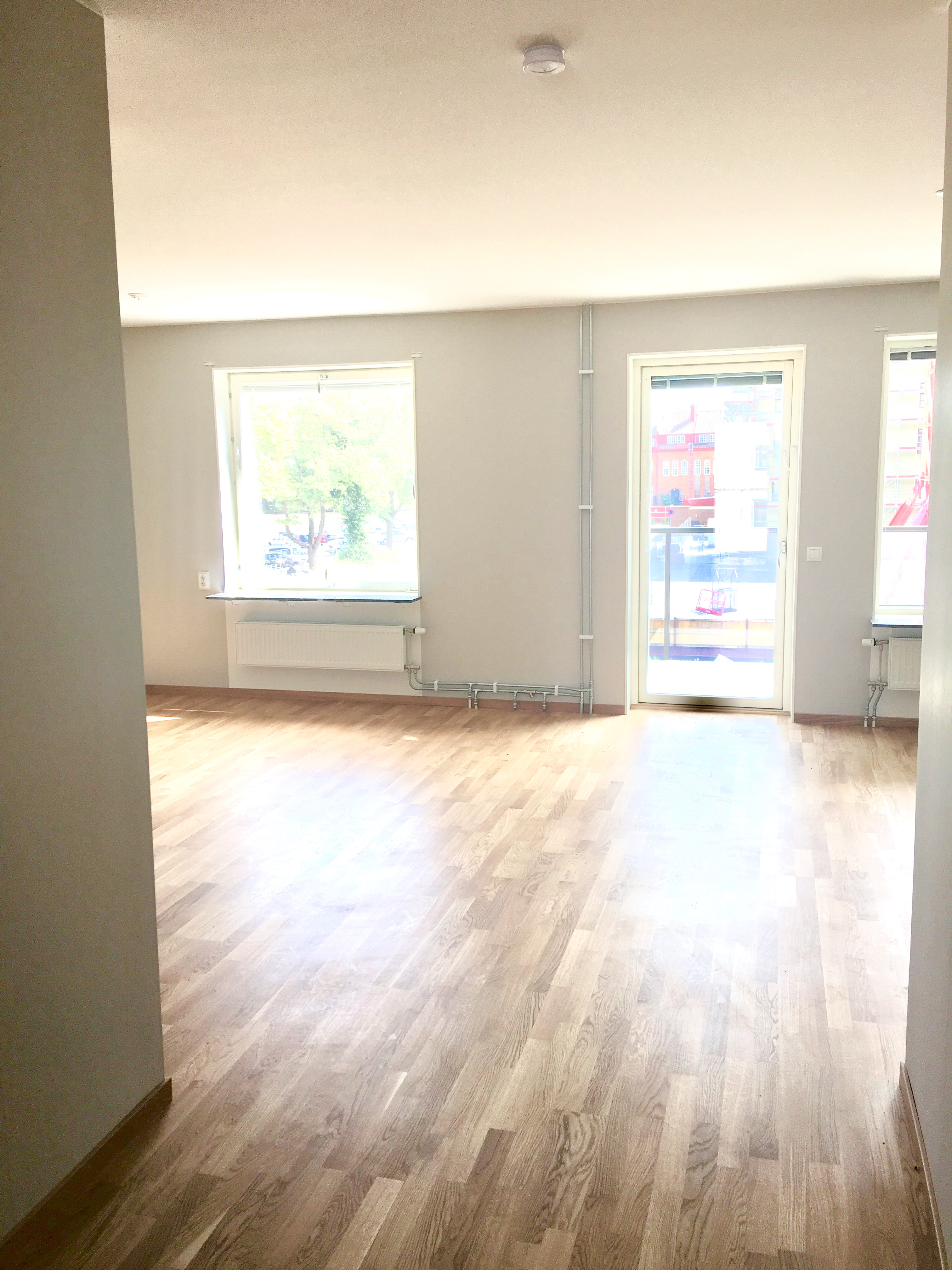 3 rok från hallen in till v-rum och kök